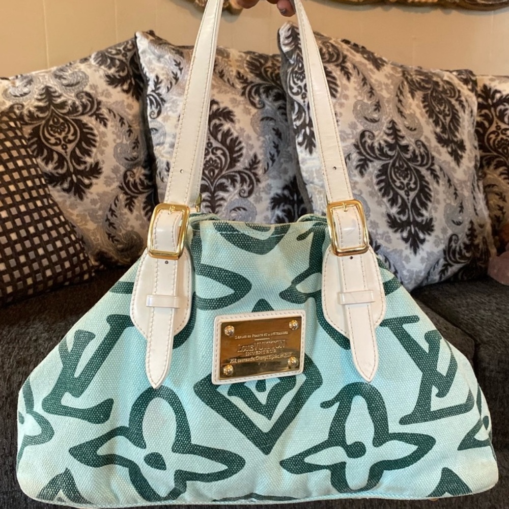Louis Vuitton Tahienne